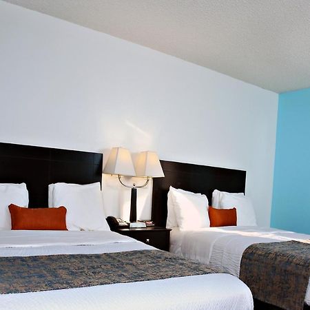 Coratel Inn & Suites By Jasper Newton Buitenkant foto