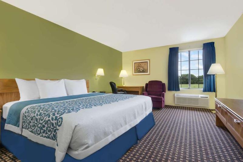 Coratel Inn & Suites By Jasper Newton Buitenkant foto