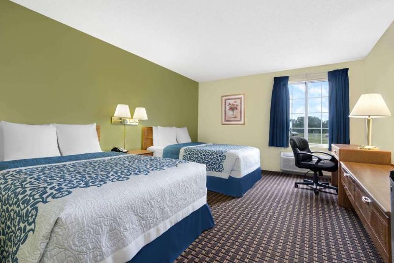 Coratel Inn & Suites By Jasper Newton Buitenkant foto